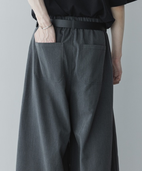 remer(リメール)の「ディープタックバギーワイドパンツ / deep tuck buggy wide PT 〈SUMMER〉(スラックス・メンズ・ダークグレー/ブラック・MEDIUM/X-SMALL/SMALL/LARGE)」の7枚目の写真