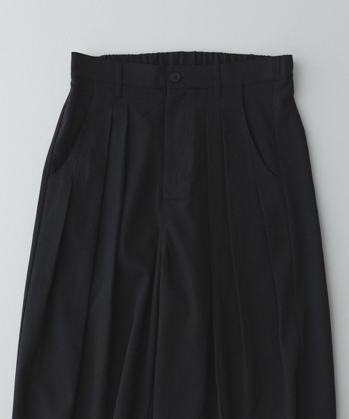 remer(リメール)の「ディープタックバギーワイドパンツ / deep tuck buggy wide PT 〈SUMMER〉(スラックス・メンズ・ダークグレー/ブラック・MEDIUM/X-SMALL/SMALL/LARGE)」の14枚目の写真