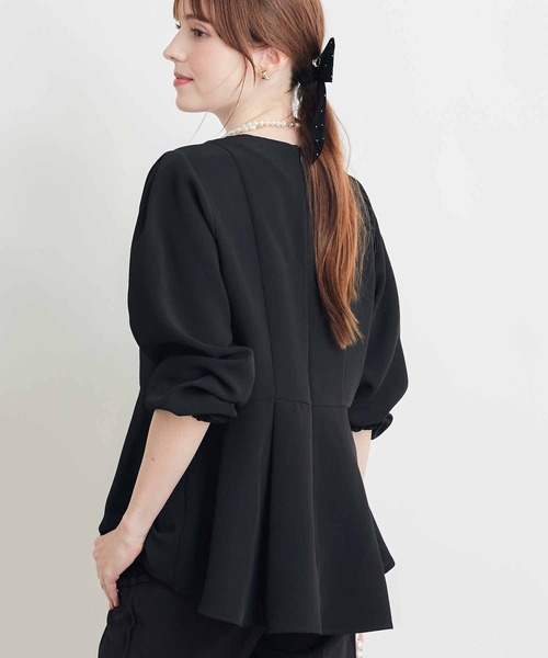 PICCIN PERLA(ピッチンペルラ)の「エンブロイダリーカラーペプラムブラウス(シャツ/ブラウス・レディース・ブラック・M)」の9枚目の写真