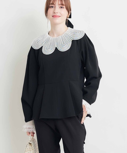 PICCIN PERLA(ピッチンペルラ)の「エンブロイダリーカラーペプラムブラウス(シャツ/ブラウス・レディース・ブラック・M)」の3枚目の写真