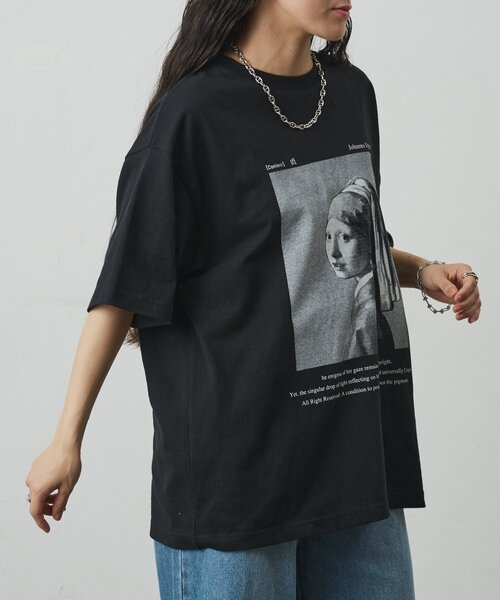 COLONY 2139(コロニートゥーワンスリーナイン)の「【ConVenir】フェルメールTシャツ(Tシャツ/カットソー・メンズ・ホワイト/ブラック・MEDIUM/LARGE)」の5枚目の写真