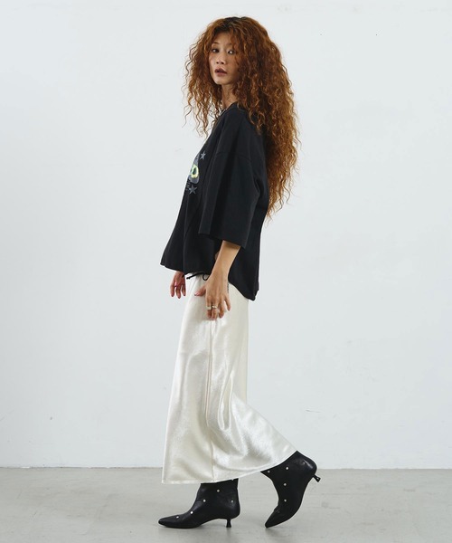 ROSE BUD(ローズバッド)の「CREOLME/SATIN LONG SKIRT(スカート・レディース・パープル/オフホワイト/ネイビー・S/M)」の19枚目の写真