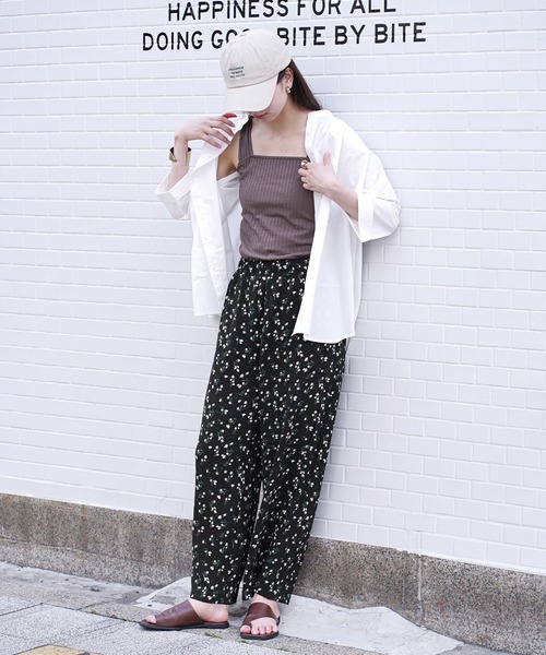 e-zakkamania stores（イーザッカマニアストアーズ）の「麻タッチ プリントパンツ［ブラックブーケ］（その他パンツ・レディース・ブラック系その他・M-L）」の6枚目の写真