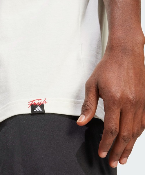 adidas(アディダス)の「ミニピザ グラフィックTシャツ / アディダス adidas(Tシャツ/カットソー・メンズ・ホワイト・X-SMALL/X-LARGE/XX-LARGE/3XL/LARGE/MEDIUM/SMALL)」の4枚目の写真