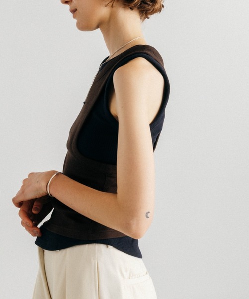 CREDONA（クレドナ）の「OFFSET RIB TANK TOP/オフセットリブタンク（タンクトップ・レディース・ホワイト/ブラウン/サックスブルー・FREE）」の9枚目の写真