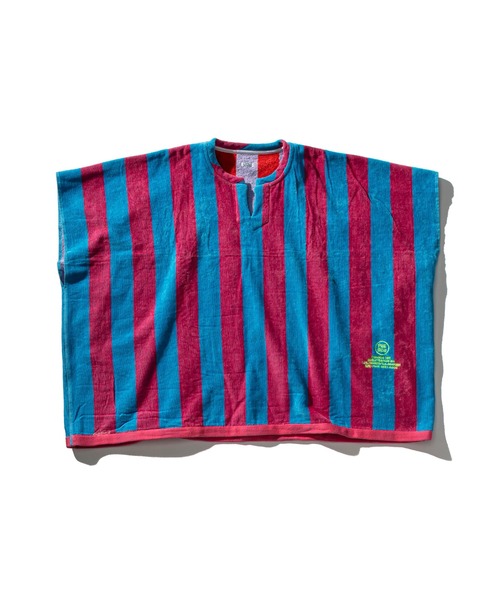PUEBCO(プエブコ)の「POOL OVER TEE / Blue x Red(ポンチョ・メンズ・ブルー系その他・ONE SIZE)」の3枚目の写真