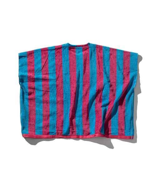 PUEBCO(プエブコ)の「POOL OVER TEE / Blue x Red(ポンチョ・メンズ・ブルー系その他・ONE SIZE)」の4枚目の写真
