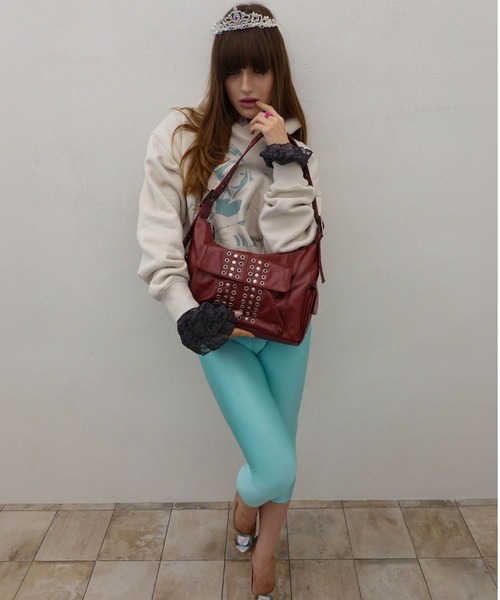 SCULPTOR(スカルプター)の「Stud Eyelet Shoulder Bag(ショルダーバッグ・レディース・レッド/ブラック/アイボリー・FREE)」の19枚目の写真