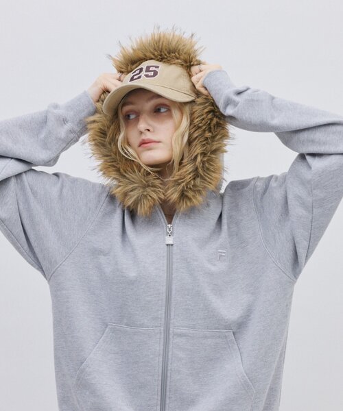 FILA(フィラ)の「【 FILA 別注 】裏毛ファーフードジップパーカー(パーカー・レディース・グレー/ネイビー・LARGE/MEDIUM)」の19枚目の写真