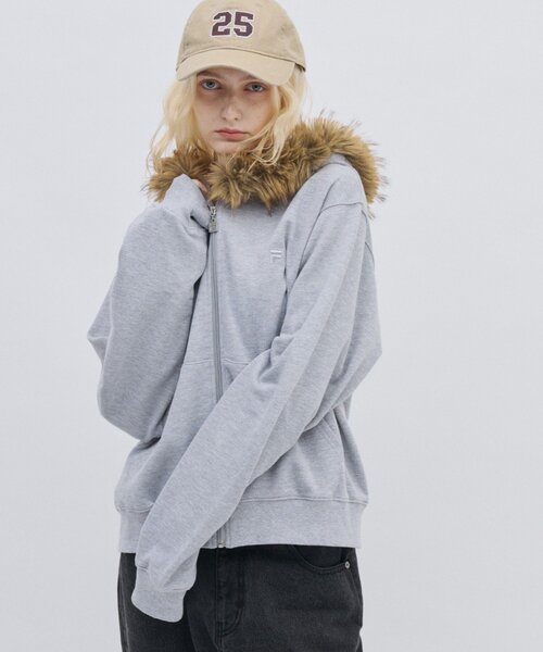 FILA(フィラ)の「【 FILA 別注 】裏毛ファーフードジップパーカー(パーカー・レディース・グレー/ネイビー・LARGE/MEDIUM)」の21枚目の写真