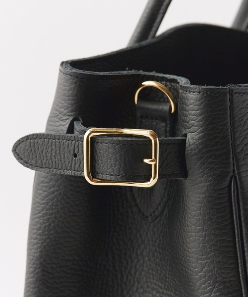 YOUNG&OLSEN The DRYGOODS STORE(ヤングアンドオルセン)の「YOUNG & OLSEN/ヤングアンドオルセン EMBOSSED LEATHER BELTED TOTE S エンボスレザー ベルテッド トートバッグ 2026年 夏 夏服(トートバッグ・メンズ・ブラック/ベージュ・FREE)」の9枚目の写真