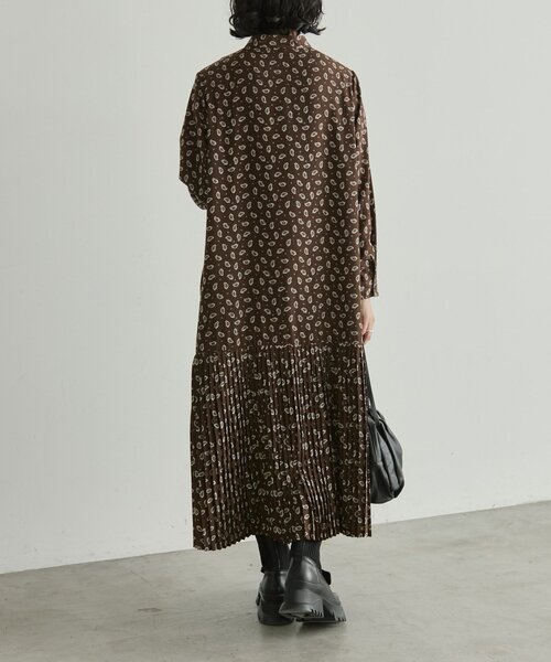 ear PAPILLONNER(イアパピヨネ)の「長袖斜めプリーツOP【SUM1 STYLE】(ワンピース・レディース・ブラック/ダークブラウン・FREE)」の11枚目の写真