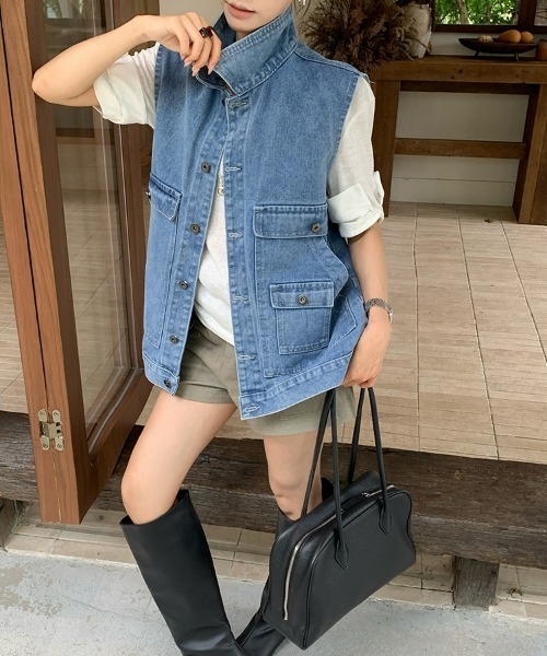 HANDO(ハンド)の「ベスト レディースデニムベスト 韓国ジレ ユニセックス オーバーサイズ デニムワークベスト 【オフィスカジュアル】【きれいめカジュアル】 レディース韓国風 春服 夏服 秋服 冬服(ベスト・レディース・チャコール/ライトブルー/ダークブルー・フリー)」の8枚目の写真