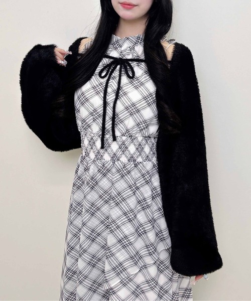 INGNI(イング)の「【WEB限定】フェザーニットボレロ(カーディガン/ボレロ・レディース・ブラック/ベージュ/オフホワイト・M)」の1枚目の写真