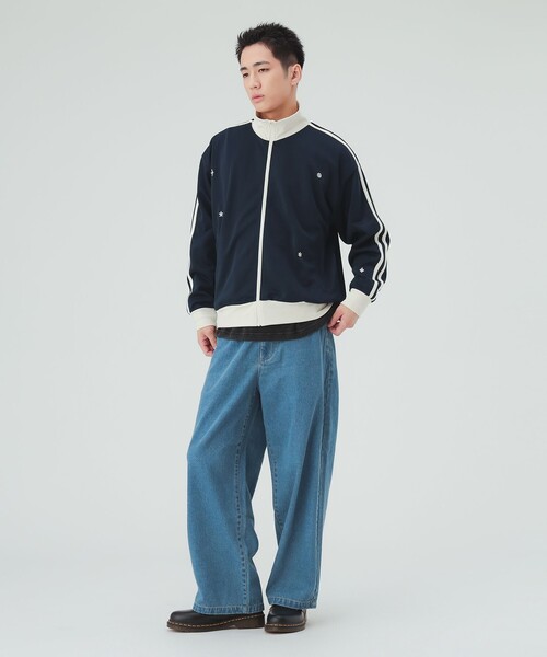 BEAMS HEART(ビームスハート)の「刺繍 トラックジャケット(スウェット・メンズ・ブラウン/ネイビー・LARGE/MEDIUM/SMALL)」の14枚目の写真