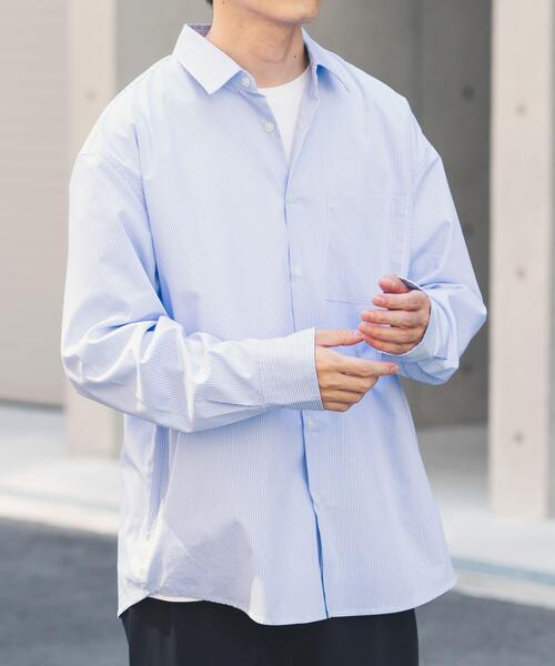 ITEMS URBANRESEARCH(アイテムズ アーバンリサーチ)の「『イージーケア/UVカット』高機能 ストライプレギュラーカラーシャツ(シャツ/ブラウス・メンズ・ブラック/ブルー・LARGE/MEDIUM)」の2枚目の写真