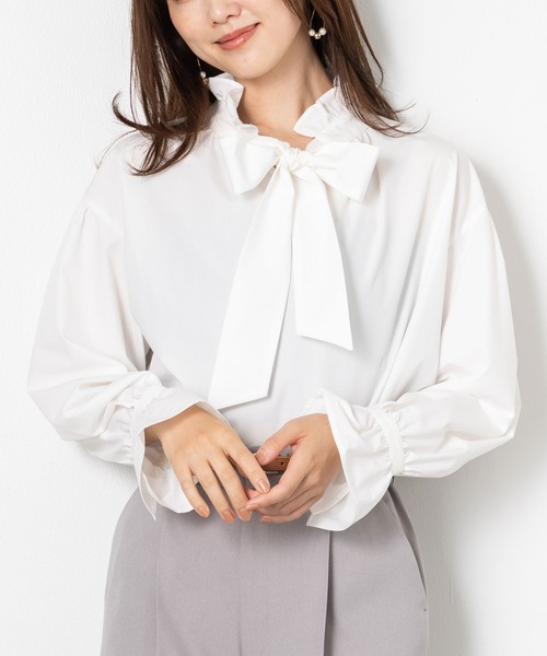 MAISONCOMFY (メゾンコンフィ)の「【ボウタイフリルブラウス】ハレの日もいつもの日も着たい上品ブラウス(シャツ/ブラウス・レディース・ネイビー/キャメル/ホワイト・L/M)」の7枚目の写真