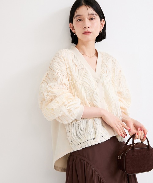 le cercle ADAM ET ROPE'(ルセルクルアダムエロペ)の「バテンレースドッキングカーディガン(カーディガン/ボレロ・レディース・ブラック/グレー/オフホワイト・FREE)」の2枚目の写真