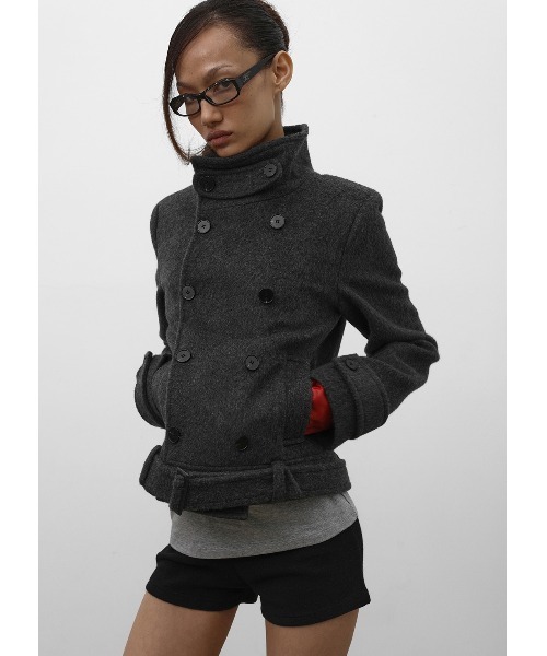 BLACKUP（ブラックアップ）の「[MADE] モルテダブルボタンスリムショートコート（その他アウター・レディース・チャコール/ブラック・MEDIUM/SMALL）」の6枚目の写真