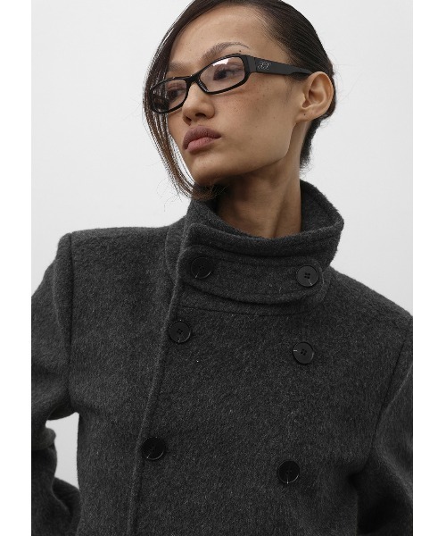 BLACKUP（ブラックアップ）の「[MADE] モルテダブルボタンスリムショートコート（その他アウター・レディース・チャコール/ブラック・MEDIUM/SMALL）」の5枚目の写真