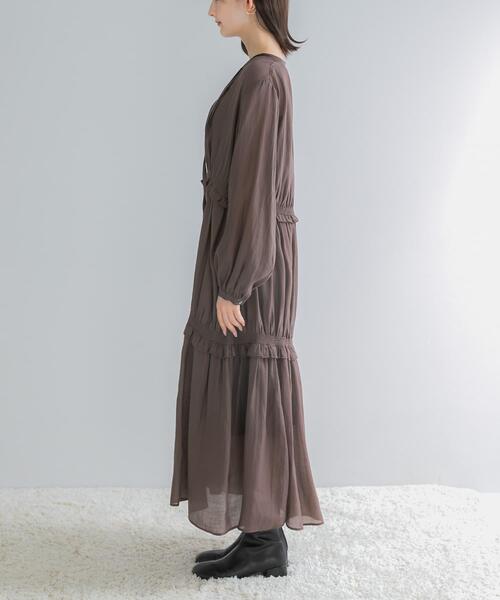 URBAN RESEARCH ROSSO WOMEN(アーバンリサーチ ロッソ)の「ボリュームギャザーロングワンピース(ワンピース・レディース・ブラック/ブラウン・FREE)」の8枚目の写真