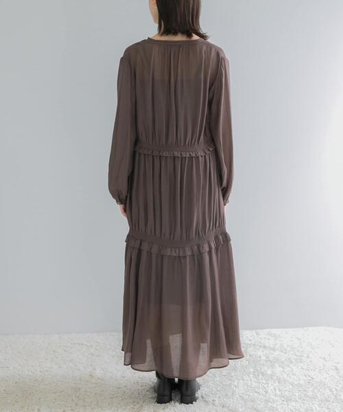URBAN RESEARCH ROSSO WOMEN(アーバンリサーチ ロッソ)の「ボリュームギャザーロングワンピース(ワンピース・レディース・ブラック/ブラウン・FREE)」の9枚目の写真