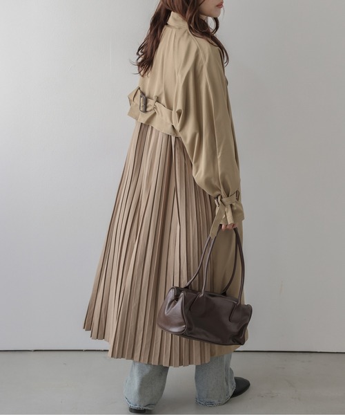 AMELY(エミリー)の「バックプリーツ/トレンチコート/ロング丈(トレンチコート・レディース・ブルーグリーン/ベージュ・フリー)」の1枚目の写真
