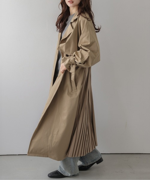 AMELY(エミリー)の「バックプリーツ/トレンチコート/ロング丈(トレンチコート・レディース・ブルーグリーン/ベージュ・フリー)」の4枚目の写真