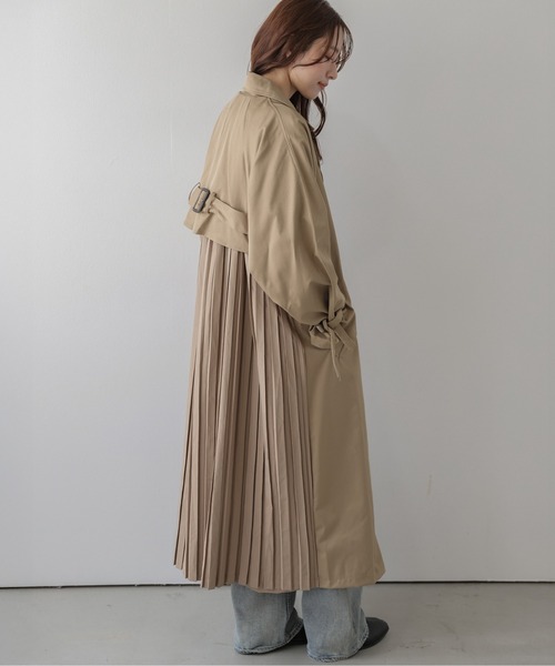 AMELY(エミリー)の「バックプリーツ/トレンチコート/ロング丈(トレンチコート・レディース・ブルーグリーン/ベージュ・フリー)」の6枚目の写真