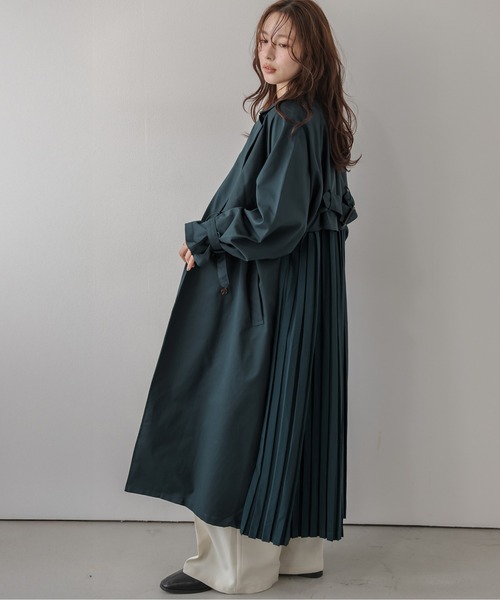 AMELY(エミリー)の「バックプリーツ/トレンチコート/ロング丈(トレンチコート・レディース・ブルーグリーン/ベージュ・フリー)」の11枚目の写真