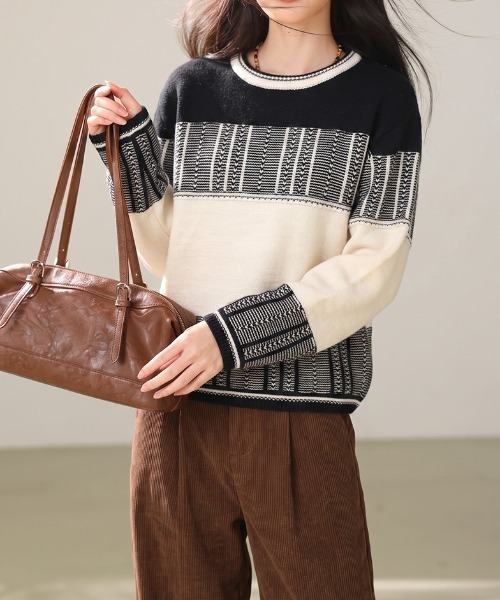 LUCPY(ラクピー)の「配色ジャガード柄クルーネックニットプルオーバー(その他トップス・レディース・ブラック・SMALL/X-LARGE/LARGE/MEDIUM)」の2枚目の写真
