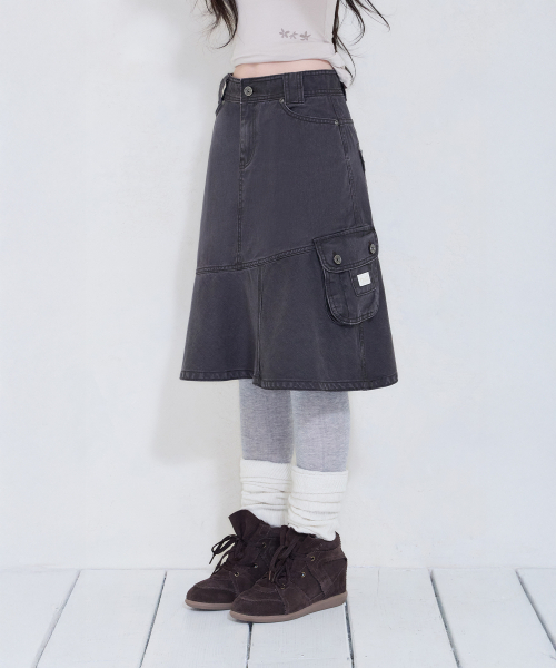 MIRECO(ミレコ)の「CARGO POCKET MERMAID MIDI SK CHARCOAL(スカート・レディース・その他・1(S)/2(M))」の2枚目の写真