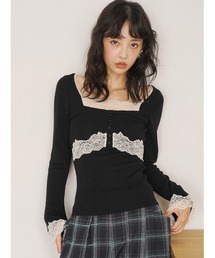 LILY BROWN（リリーブラウン）の「【限定カラー】レーストリムニットトップス（ニット/セーター）」