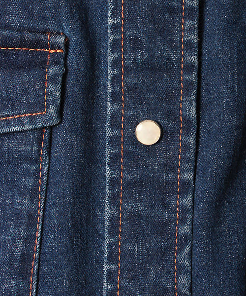 ESSENTIAL GARMENT MEN'S BIGI（エッセンシャルガーメントメンズビギ）の「【2016-17 A/W新作】ストレッチデニムシャツ/インディゴ（シャツ/ブラウス・メンズ・インディゴブルー・M/L/S）」の9枚目の写真