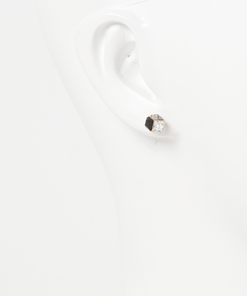 PLAIN CLOTHING（プレーンクロージング）の「ラインストーンピアス【PLAIN CLOTHING】（ピアス（両耳用）・レディース・ブラック/パープル/ブルー/クリア/ピンク・FREE）」の8枚目の写真