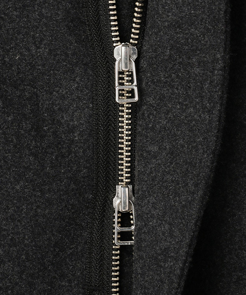 ESSENTIAL GARMENT MEN'S BIGI(エッセンシャルガーメントメンズビギ)の「フーデッドコート/ウールメルトン(チェスターコート・メンズ・チャコールグレー/ネイビー/カーキ・L/M/SS/S)」の12枚目の写真