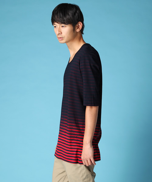 MIDWEST（ミッドウエスト）の「DIET BUTCHER SLIM SKIN×MIDWEST　別注グラデーションＴシャツ（Tシャツ/カットソー・メンズ・ブルー/ブラウン/レッド・FREE）」の4枚目の写真