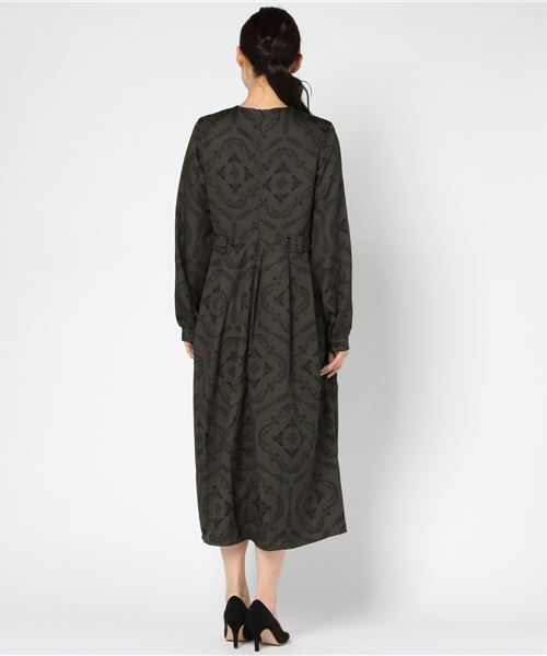 merlot plus（メルロープリュス）の「はちバロック柄ワンピース7226（ワンピース・レディース・ブラック/パープル/オレンジ・FREE）」の13枚目の写真