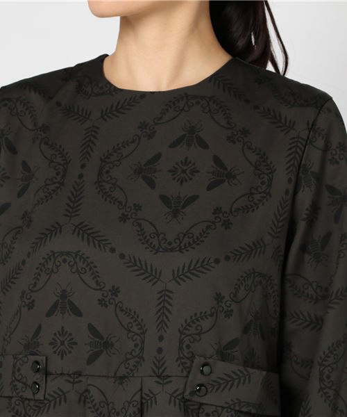 merlot plus（メルロープリュス）の「はちバロック柄ワンピース7226（ワンピース・レディース・ブラック/パープル/オレンジ・FREE）」の5枚目の写真