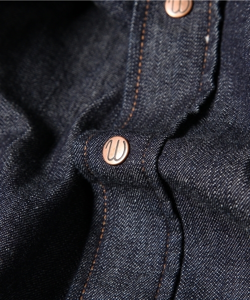 AMERICAN RAG CIE（アメリカンラグシー）の「○WRANGLER×AMERICAN RAG CIE / 107-WRA-WESTERNSHIRT OW（シャツ/ブラウス・メンズ・インディゴブルー・SMALL/MEDIUM/LARGE）」の6枚目の写真