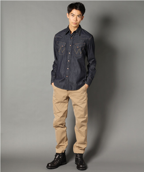 AMERICAN RAG CIE（アメリカンラグシー）の「○WRANGLER×AMERICAN RAG CIE / 107-WRA-WESTERNSHIRT OW（シャツ/ブラウス・メンズ・インディゴブルー・SMALL/MEDIUM/LARGE）」の2枚目の写真
