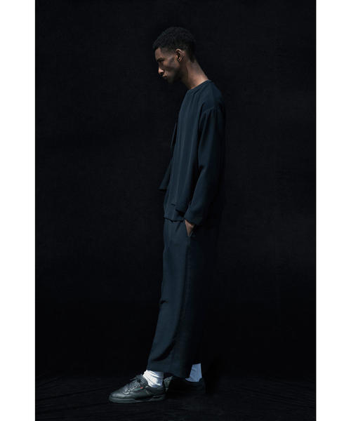 UNITED ARROWS & SONS（ユナイテッドアローズアンドサンズ）の「UNITED ARROWS & SONS by DAISUKE OBANA TWL CREW C/GN（カーディガン/ボレロ・メンズ・ブラック/ネイビー・LARGE/MEDIUM/SMALL）」の3枚目の写真