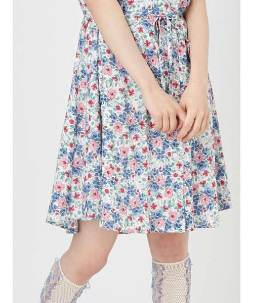 merry jenny（メリージェニー）の「flowerリボンシャツワンピース（ワンピース・レディース・オフホワイト/ネイビー・FREE）」の10枚目の写真