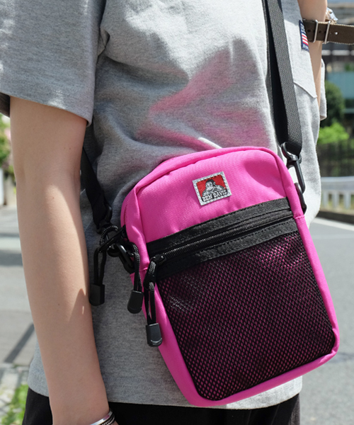 BEN DAVIS ORIGINALS(ベンデイビスオリジナルス)の「BEN DAVIS VERTICAL MESH SHOULDER/ベンデイビス メッシュショルダー(ショルダーバッグ・レディース・ブラック/ネイビー/レッド/ピンク/イエロー/ベージュ/パープル/エメラルド/マスタード/オレンジ/ホワイト・FREE)」の22枚目の写真