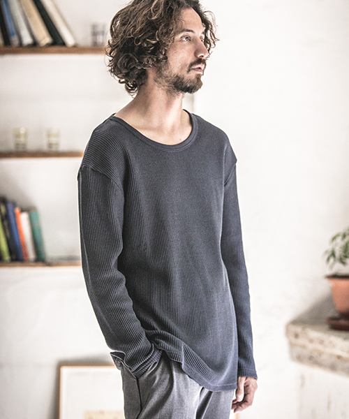 Magine(マージン)の「mlt2311-Magine×CAMBIO Heavy Waffle Big Cut sew カットソー(Tシャツ/カットソー・メンズ・ホワイト/ブラック/グレー/チャコール・44/46/48)」の4枚目の写真