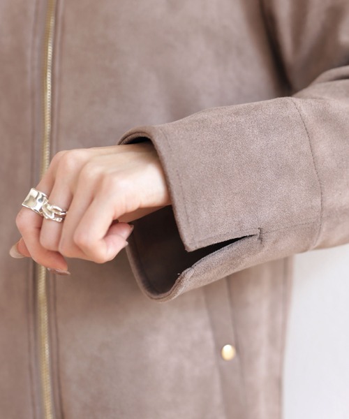 andme（アンドミー）の「フェイクスエードノーカラーロングコート（ノーカラーコート・レディース・ブラック/グレー系その他/チャコールグレー・M/L）」の13枚目の写真