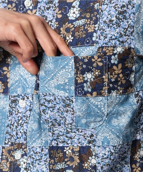 BEAMS LIGHTS Men's（ビームスライツ メンズ）の「BEAMS LIGHTS / プリントパッチワークボタンダウンシャツ（シャツ/ブラウス・メンズ・ブルー/レッド/イエロー・LARGE/SMALL/MEDIUM/X-LARGE）」の4枚目の写真
