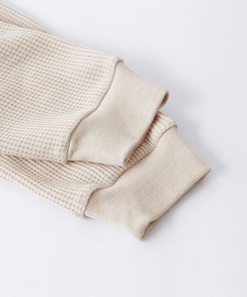 Chaco closet(チャコ クローゼット)の「ボリューム ワッフルカーディガン(カーディガン/ボレロ・レディース・ブラック/ベージュ/オフホワイト/杢グレー/バイオレット・FREE)」の13枚目の写真