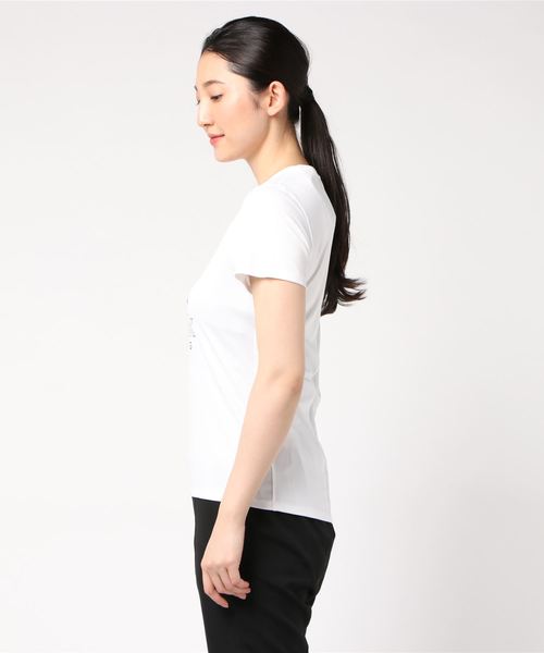 Reebok(リーボック)の「ランニング エッセンシャルズ グラフィック Tシャツ / Running Essentials Graphic Tee(Tシャツ/カットソー・レディース・ブラック/ホワイト/コーラル・LARGE/MEDIUM/X-LARGE/SMALL/XX-LARGE/X-SMALL/XX-SMALL/XXX-LARGE)」の4枚目の写真