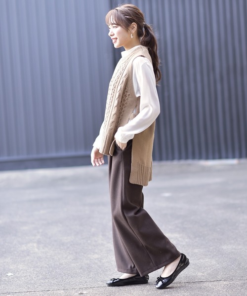 rps（アールピーエス）の「ケーブルニットベスト（ベスト・レディース・ベージュ/オフホワイト/モカ/ライトベージュ/グレイッシュベージュ・M）」の16枚目の写真